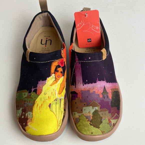 UIN Footwear NWT Midnight Princess Size 42 Slip-on Art To Wear Lagenlook Comfy - Picture 1 of 16